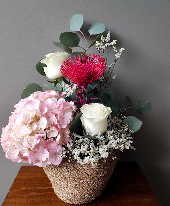 Arreglo de flores con hortensia
